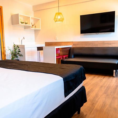 I5 Play Hotel Aguas Claras Bagian luar foto