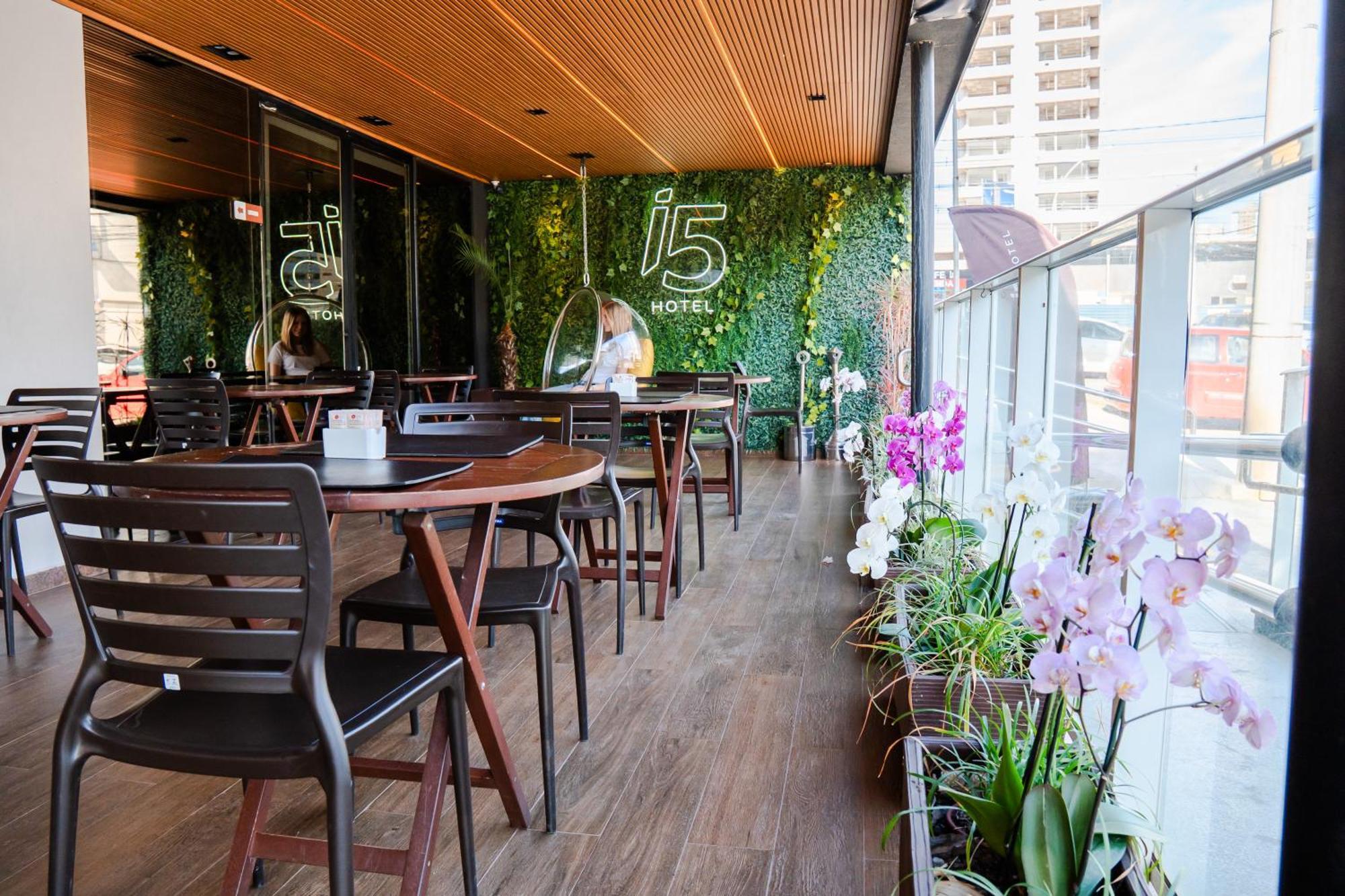 I5 Play Hotel Aguas Claras Bagian luar foto
