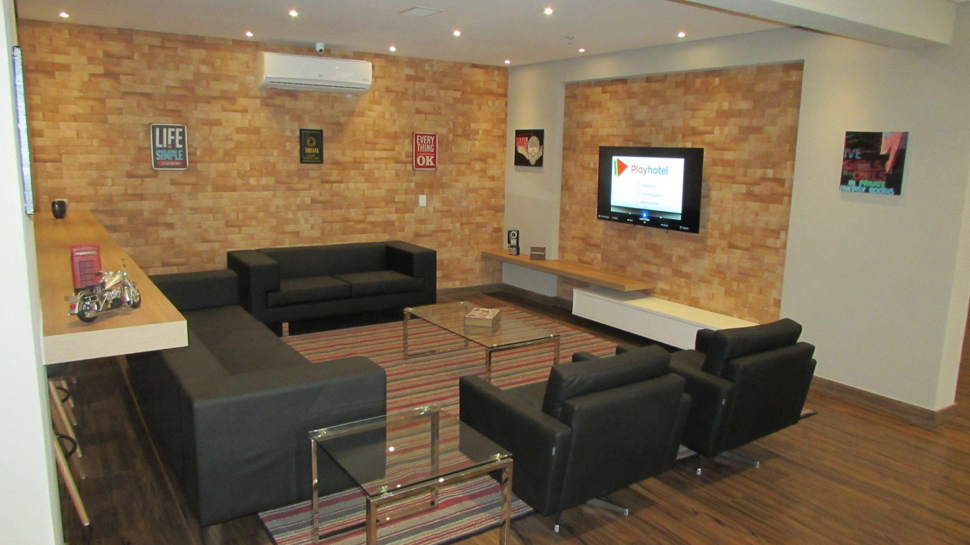 I5 Play Hotel Aguas Claras Bagian luar foto